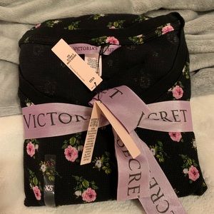 Victoria’s Secret thermal Pjs- NWT